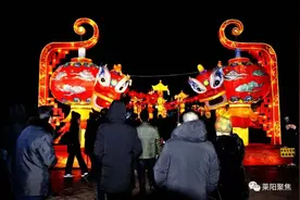莱阳正月十五夜空五彩缤纷图片