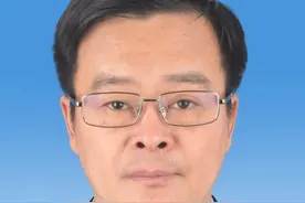 刘佳晨当选昆明市人民政府市长图片