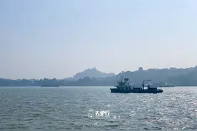 神秘的海边古井，与大海相隔10米，四百多年却一直冒着淡水图片