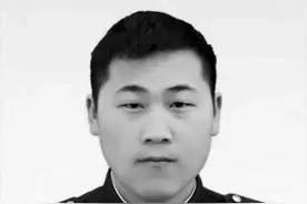 安徽24岁消防员救轻生女子坠楼牺牲，被追授淮南好人称号图片
