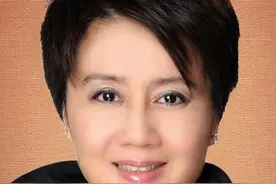 赌王四太梁安琪：论心机和段位，邓文迪和甘比也甘拜下风图片