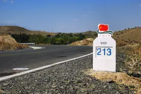 新疆网红公路S101图片