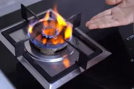 燃气灶火焰发红怎么办，教你一招，不花一分钱就能恢复蓝色火焰图片