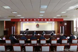 省司法厅党委委员、副厅长，省戒毒管理局局长，省律师行业党委书记朱晓峰到日照市调研戒毒、律师等工作图片