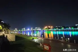 茂名市区小东江夜景图片