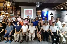 作者自述：在长达七年的合作中，我跟编辑往来的那些事儿图片