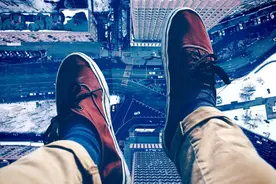 来自深渊的召唤：站在高楼，为什么有一种想跳下去的冲动？图片