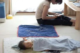 儿子房间晚上传出“嗯嗯”声，日本妈妈的态度，你能理解吗？图片