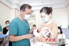 极重度肺发育不良早产儿住院7个月后顺利出院图片