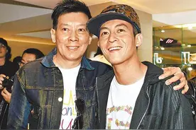 他是陈冠希父亲，与胡兵传绯闻，还破产，他的故事不比陈冠希简单图片