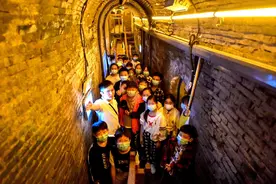 研学营接棒校外培训？3天收费1880元，真能边玩边学吗？图片