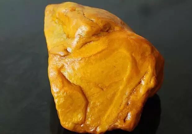 天然黄焦胶花水晶 2026年黄胶花水晶是什么