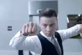 张晋以一敌二不落下风，不愧为“西装暴徒”图片
