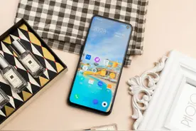 144Hz+双扬声器，玩游戏、看电影，iQOO Neo3畅享“视听盛宴”图片
