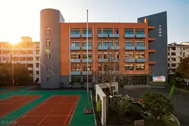 终于！汽开区来个像样的学校！今天，红旗赫行实验学校落位图片