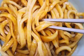 一把香葱，教你做葱油拌面，食材简单，一学就会，少油不腻又劲道图片