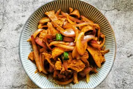 最理想的补血食材之一，猪肝怎么做才好吃，小厨总结了3点图片