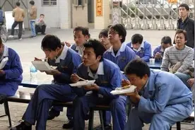 专科生一定不如本科生？年薪达30万的，其实多是“专科生”图片