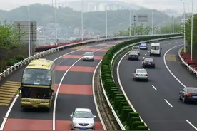加200块钱汽油可以跑多少公里？超过这个里程的，说明车还不错图片
