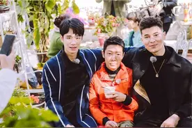 撒贝宁“身高梗”被热议，尼格买提：有些C位不值得，如何拔高？图片