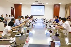 北辰区领导与天士力集团负责人座谈图片