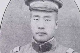 “山东王”韩复榘，47岁被蒋介石枪决，留下的妻子结局怎么样？图片