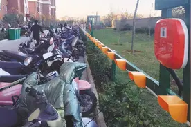 电动车明明充满电，一加速就掉一格电？揭秘小区充电桩背后的猫腻图片