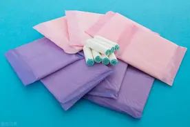月子篇（六）：分娩后怎么使用卫生巾图片