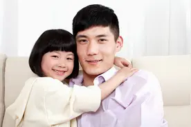 女儿三岁后，以下事情宝爸不要再做了，不利于孩子成长图片