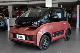带快充，低价高质量小巧代步车，305km续航配置高，实拍宝骏E300图片