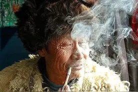 “反穿皮袄毛朝外”仅仅是老关东人爱惜皮袄吗？其实别有隐情图片