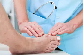 睡觉出虚汗，肾虚会导致骨质增生吗？中医治疗肾虚腰痛1例图片