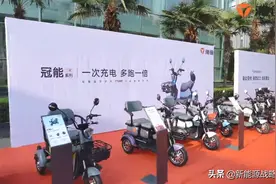 中老年人代步，接娃电动车！雅迪、爱玛、金彭等品牌，都出手了图片