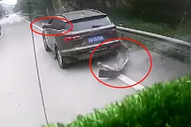 载30吨危化品车辆在高速路“斗气”，儿戏之极！图片