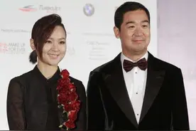 有3女1子的张国立，女儿红透半边天，亲生父子却形同陌路图片