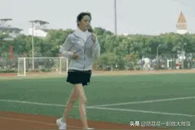 女大学生晨跑突然晕倒，一番检查得知病因，父母：丢死人了图片