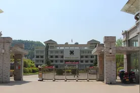 四川巴中2020高考，南江中学创辉煌，包揽市理科前三、文科前二名图片
