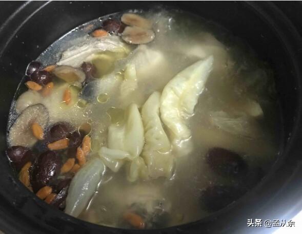 花胶榴莲壳炖汤功效 2026年花胶榴莲壳炖汤功效与禁忌 花胶榴莲壳炖汤功效 2026年花胶榴莲壳炖汤功效与禁忌