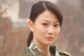 军旅女神侯梦莎：搭档吴京走红，与任柯诺传多年绯闻，至今单身图片