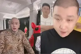 辛巴和东方阿保对刷礼物，辛巴后台2800万，二驴和方丈乐开花图片