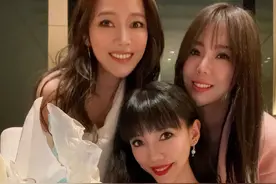 侯佩岑为王力宏妻子庆生，李靓蕾浓妆突兀，三胎后瘦成“蛇精脸”图片