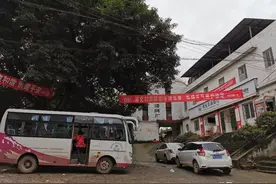 四川南充：以前热闹的小乡场，还有一座绸厂，来看看它的现状图片