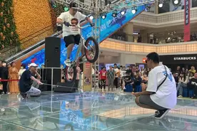 “Boom蹦”舞艺嘉年华震撼春城图片