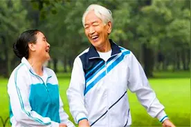 首批丁克族陆续步入老年，“两有一无”成常态，和想象中的不一样图片