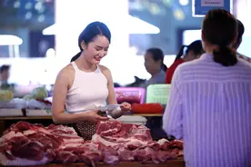 猪肉12连降，多地进入“10元时代”，老百姓却不愿买了，咋回事？图片