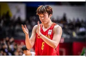 为周琦开脱 给郭昊文建议 约战李景亮 谈小丁伤病 西热这下真火了图片