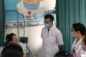 宜宾市二医院产科学科主任华西二院姚强教授来宜宾开展学术沙龙图片