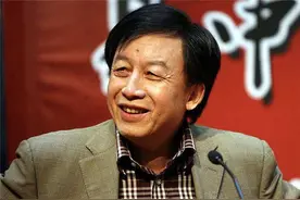 易中天：我要挣钱，谁规定知识分子就该贫穷图片