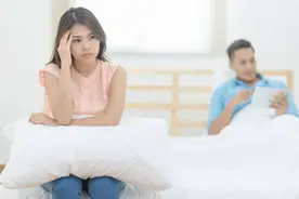 闺蜜在我回娘家期间，和我丈夫共处一室，我打算用离婚成全他俩图片