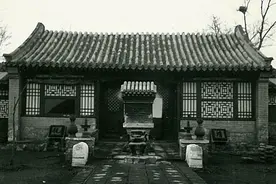 1941年老照片：老北京城崇文门外蟠桃宫图片